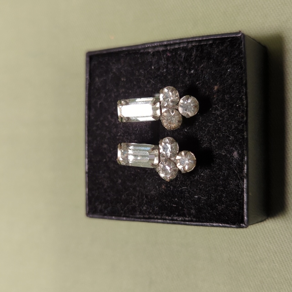 Vintage rhinestone screw back earrings